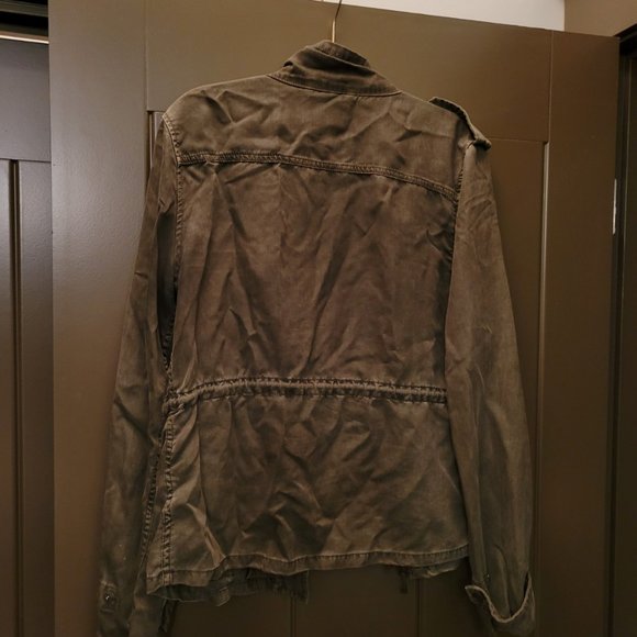 Talula Aritzia Small Khaki Cargo Jacket - Picture 4 of 4